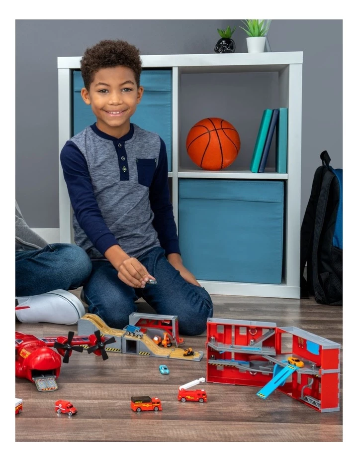 Micro Machines Expanding Playset (Randomly Selected) 3 Micro Machines Expanding Playset (Randomly Selected) - Image 3